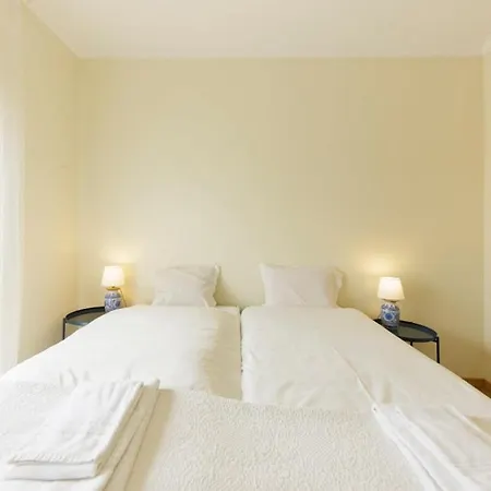 Apartment Caparica Traditional V4 Duplex With Pool Charneca Da Caparica Lisboa Barriga